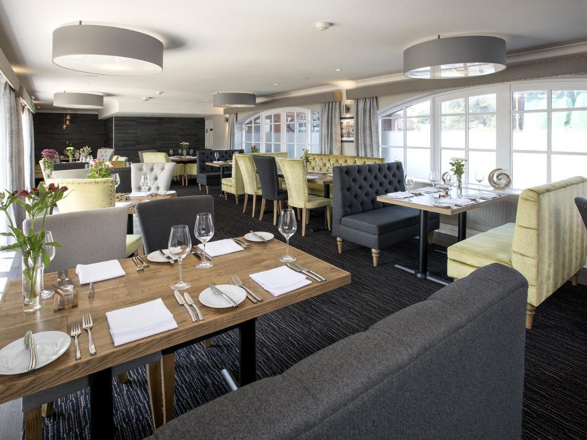 The Old Hall Hotel Caister-on-Sea Extérieur photo
