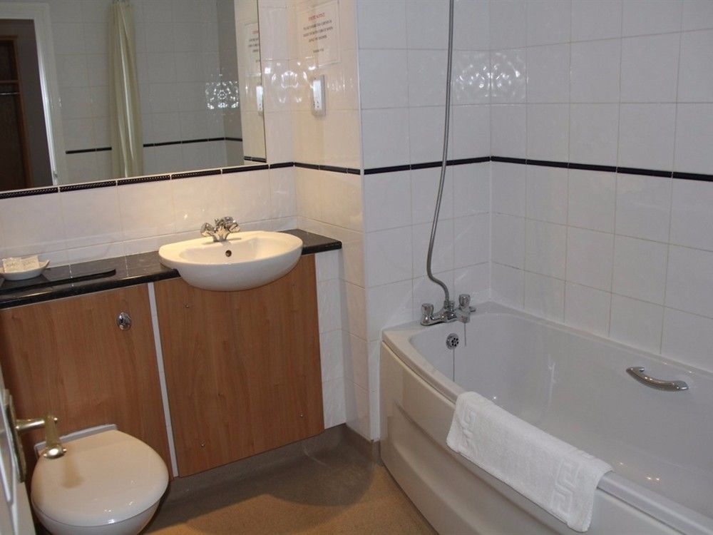 The Old Hall Hotel Caister-on-Sea Extérieur photo