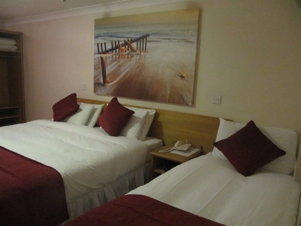 The Old Hall Hotel Caister-on-Sea Extérieur photo